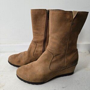 UGG Women's Size 8.5  Joely Wedge Boot Brown Leather Zip Waterproof Lined Boots
